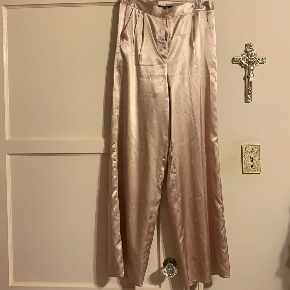 MESHKI ROSE PINK GOLD SATIN SATEEN WIDE LEG PANTS TROUSERS CHAMPAGNE MED BARBIE - Picture 3 of 14